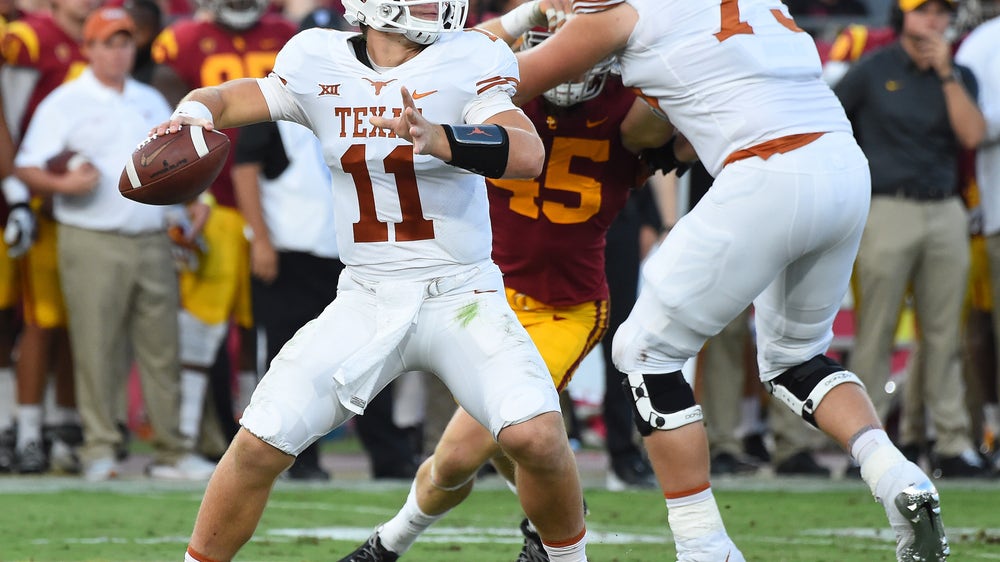 PHOTOS: Texas falls to USC 27-24 in Double-Overtime
