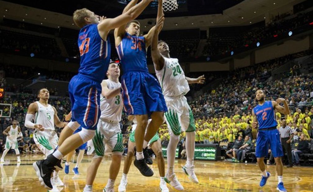 Williams Midcourt 3 Lifts Boise State Over Oregon 73 70 Dec 01