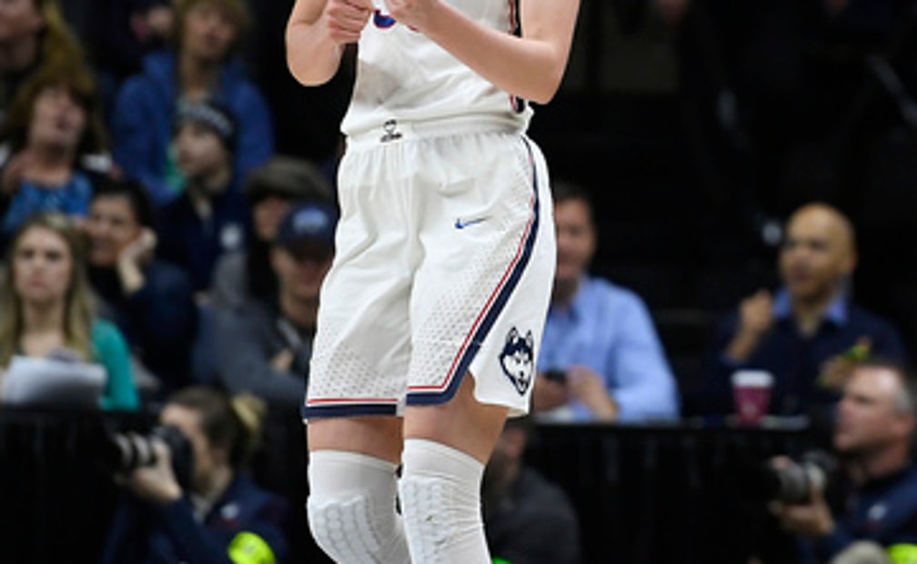 Uconn Women Roll To Record Setting 1st Round Win Fox Sports
