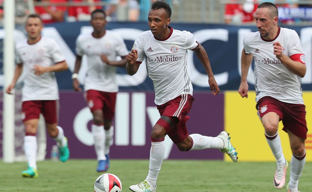 U S Forward Julian Green Leaves Bayern Munich For Stuttgart Fox Sports