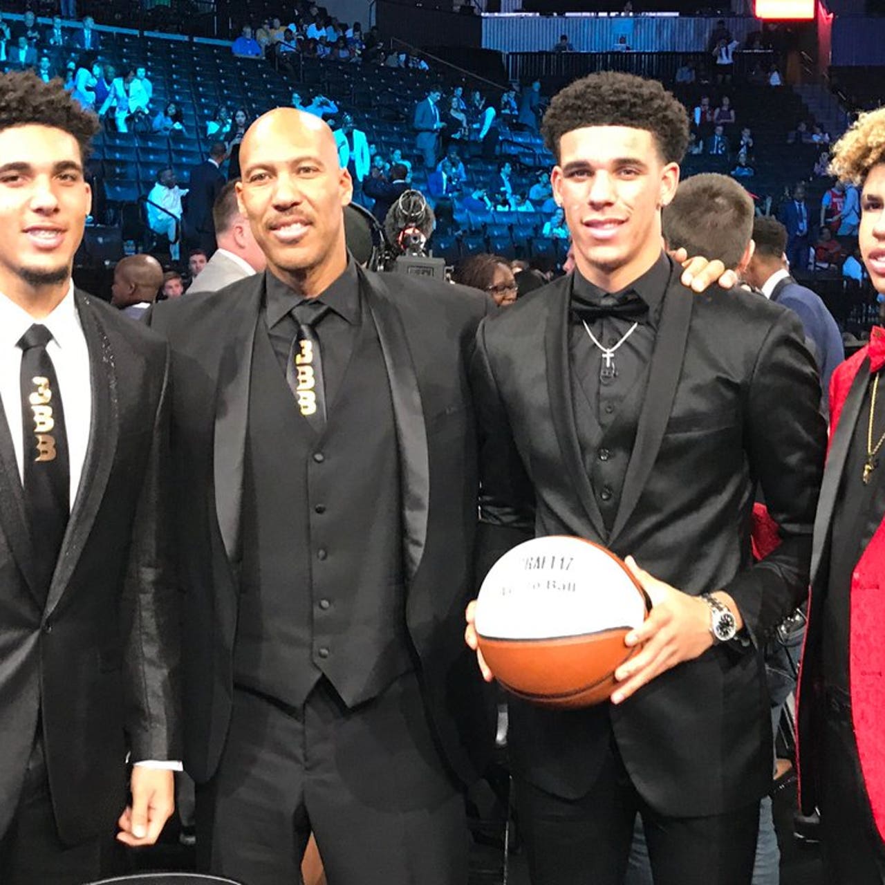 Lonzo ball store draft class