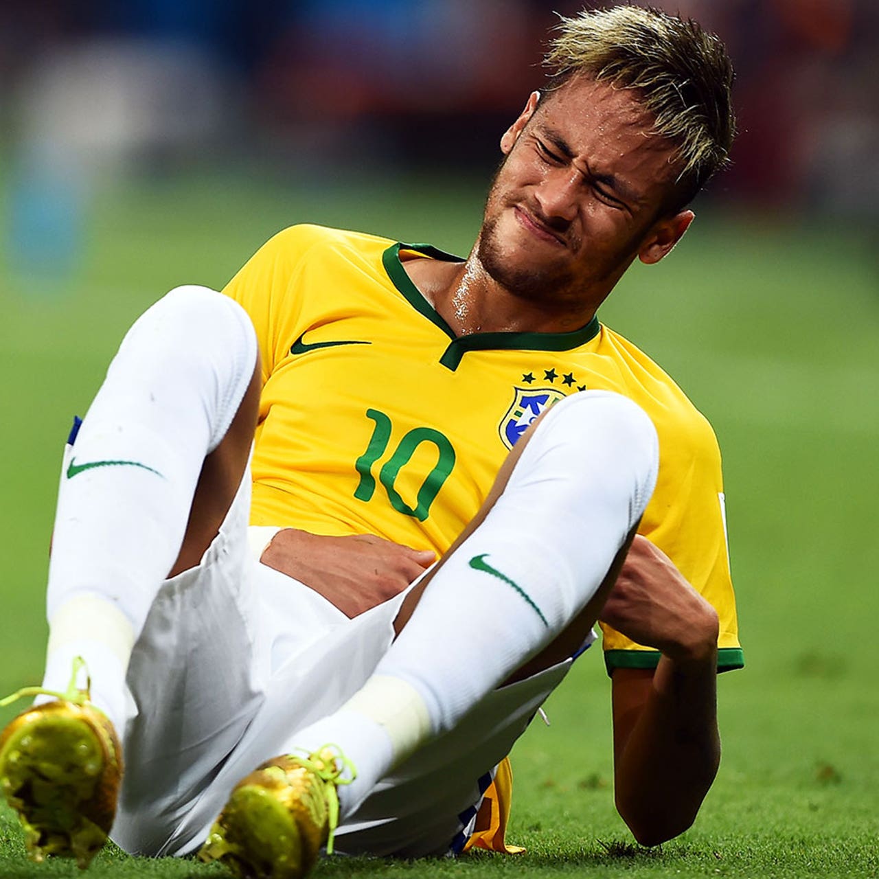 Neymar out of World Cup after breaking vertebra vs. Colombia | FOX Sports, image size:1280x1280