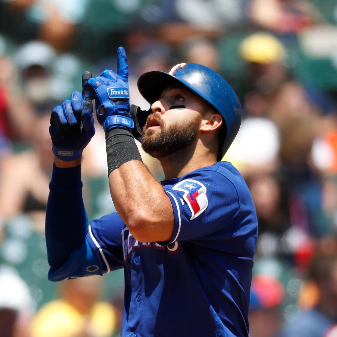 Joey Gallo homers twice in win over Athletics