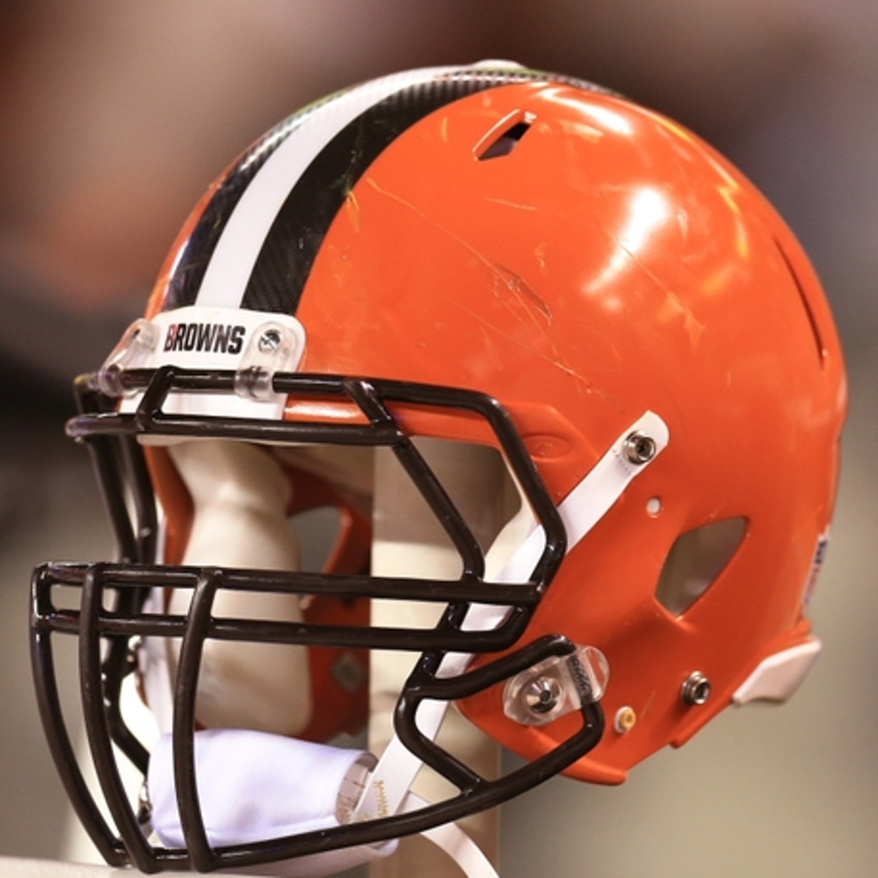 Cincinnati Bengals, Cleveland trade tweets about Browns' white helmets