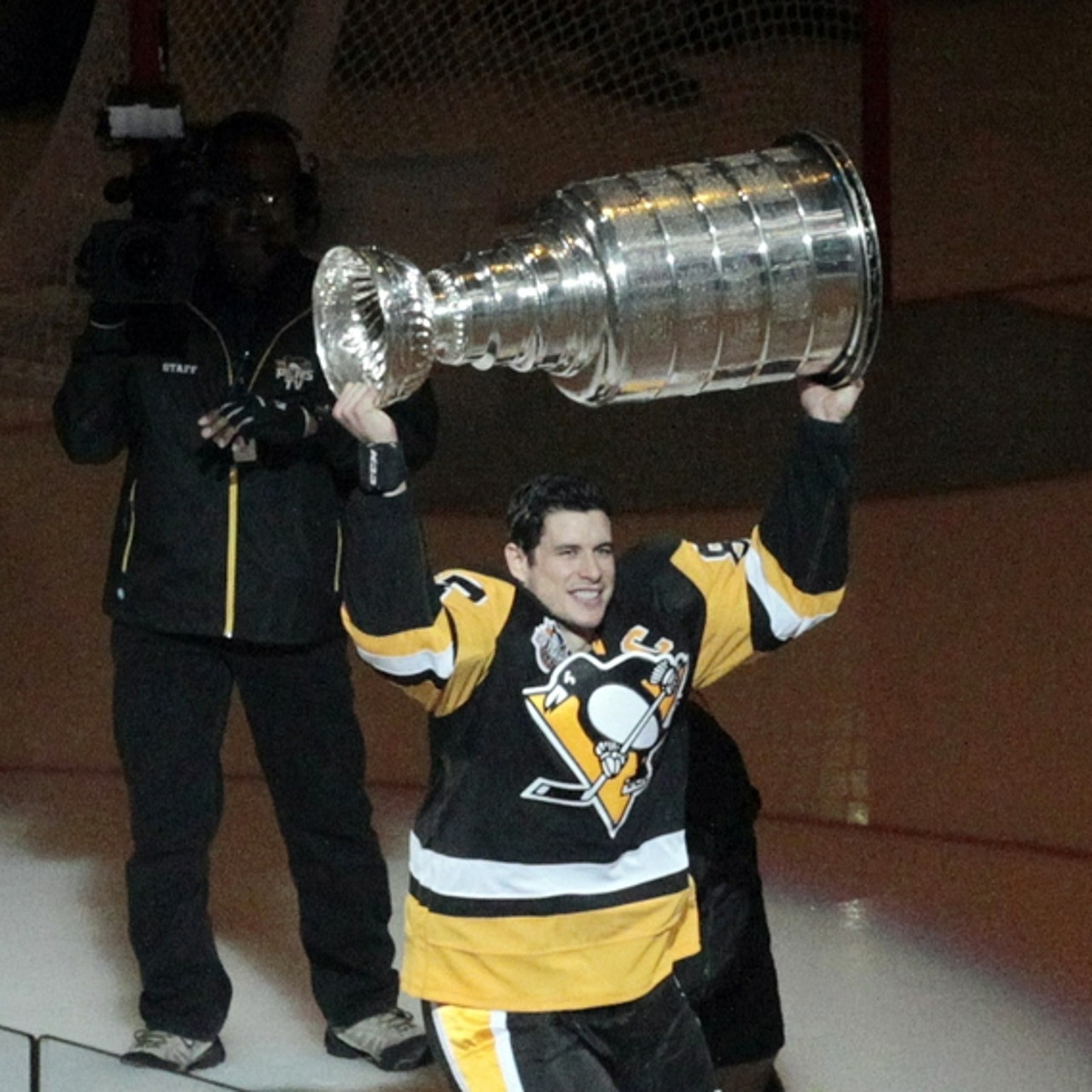 Sidney Crosby didn't need a 3rd Stanley Cup to prove his greatness. He won  it anyway 