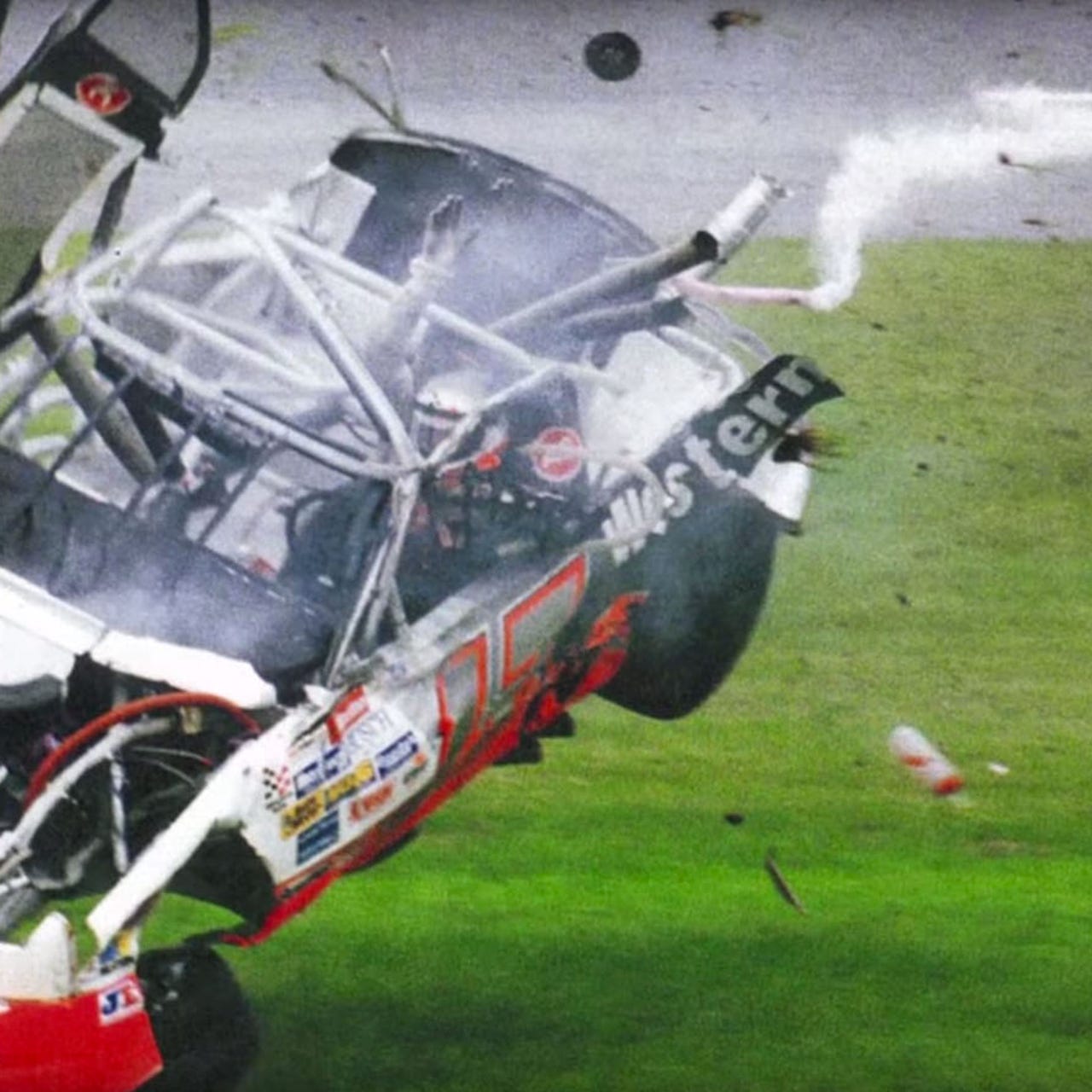 It's been 25 years since DW's spectacular Daytona wreck | FOX Sports