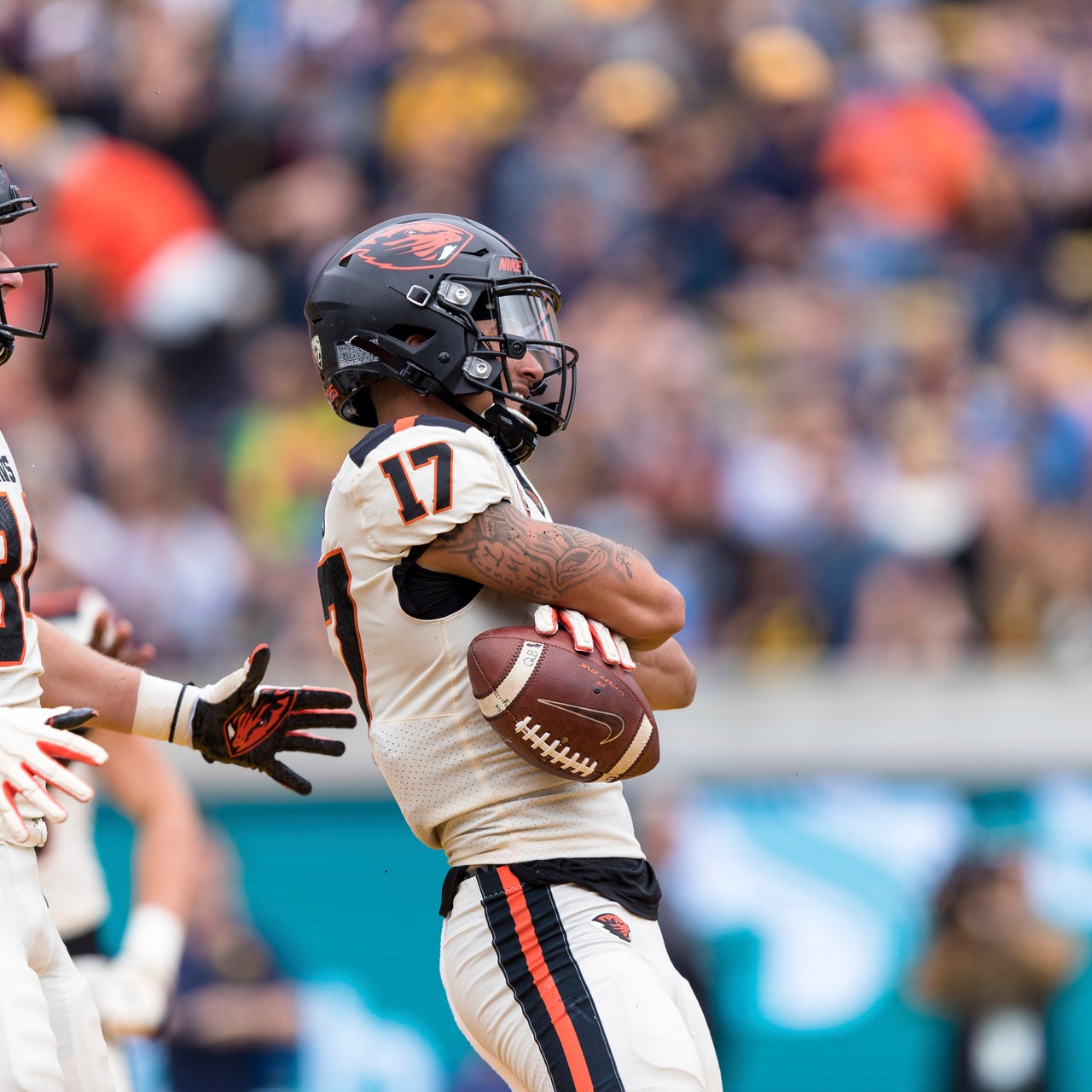 No. 17 Oregon State dominates Florida to win Las Vegas Bowl - The Columbian