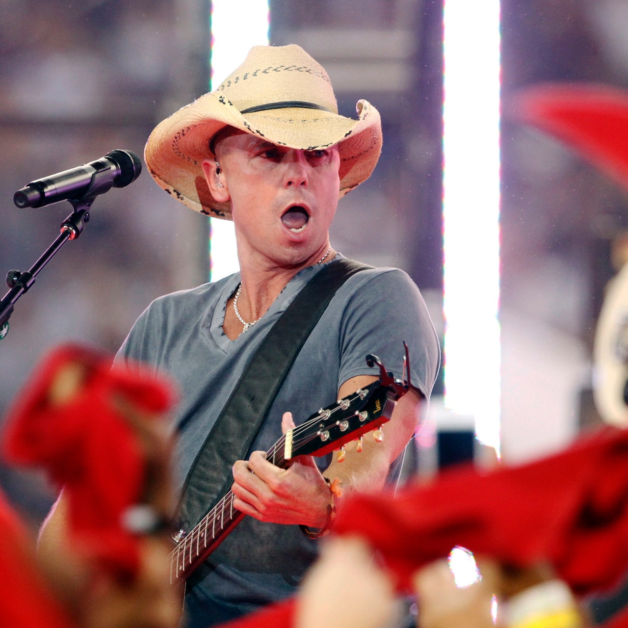 kenny chesney new england patriots