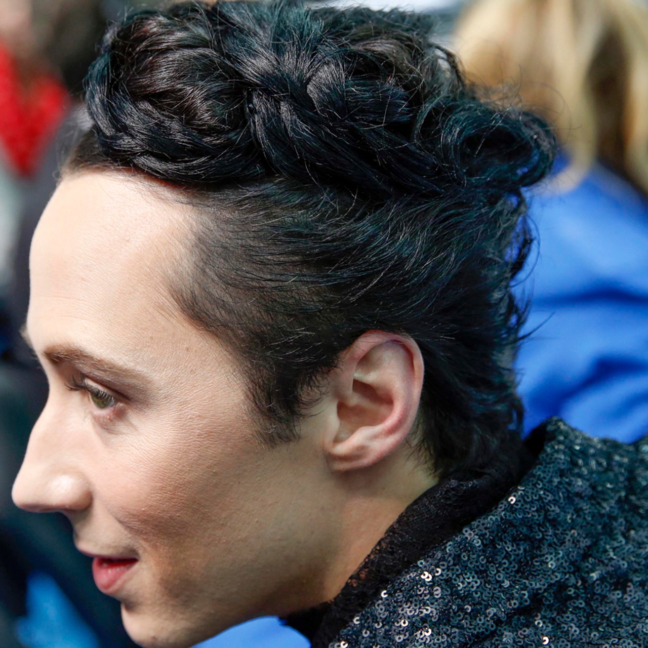 Johnny Weir's latest statement about more than fashion | FOX Sports