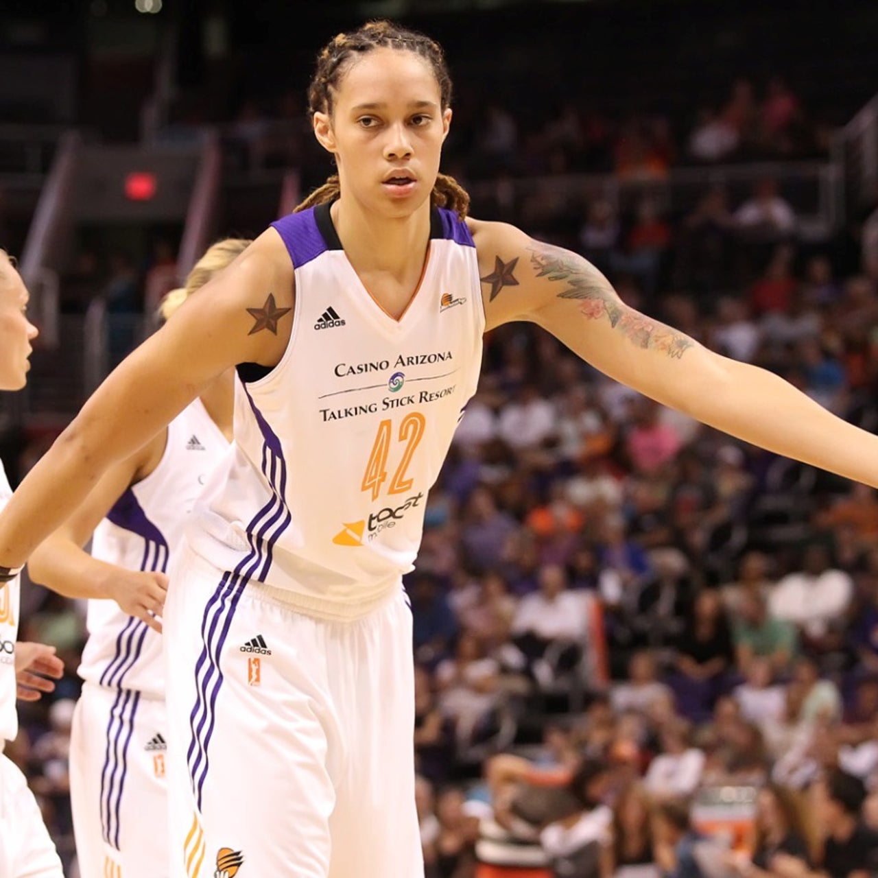 Mercury S Griner Engaged To Tulsa S Johnson Fox Sports
