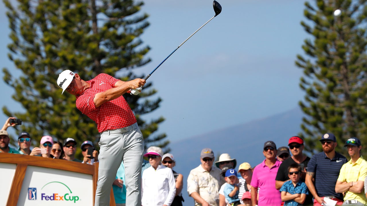 Woodland stays in front with a big putt at Kapalua | FOX Sports