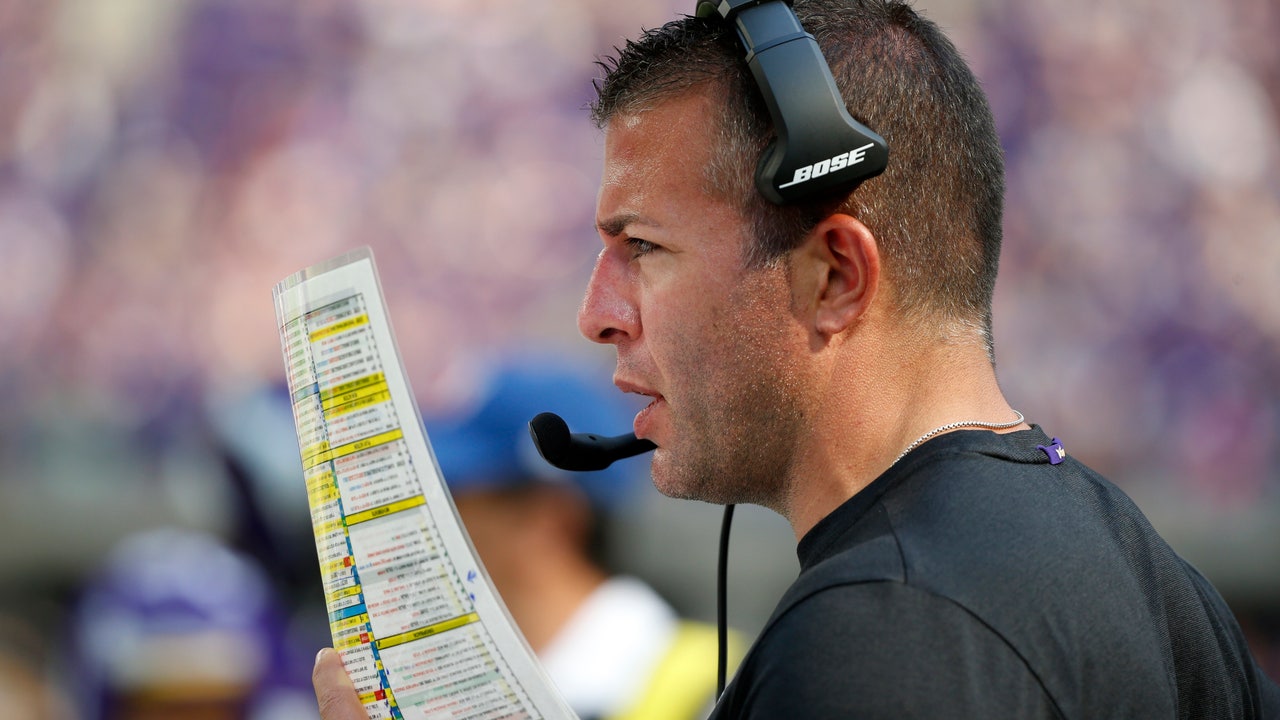 Coach carousel spinning, DeFilippo focused on steering