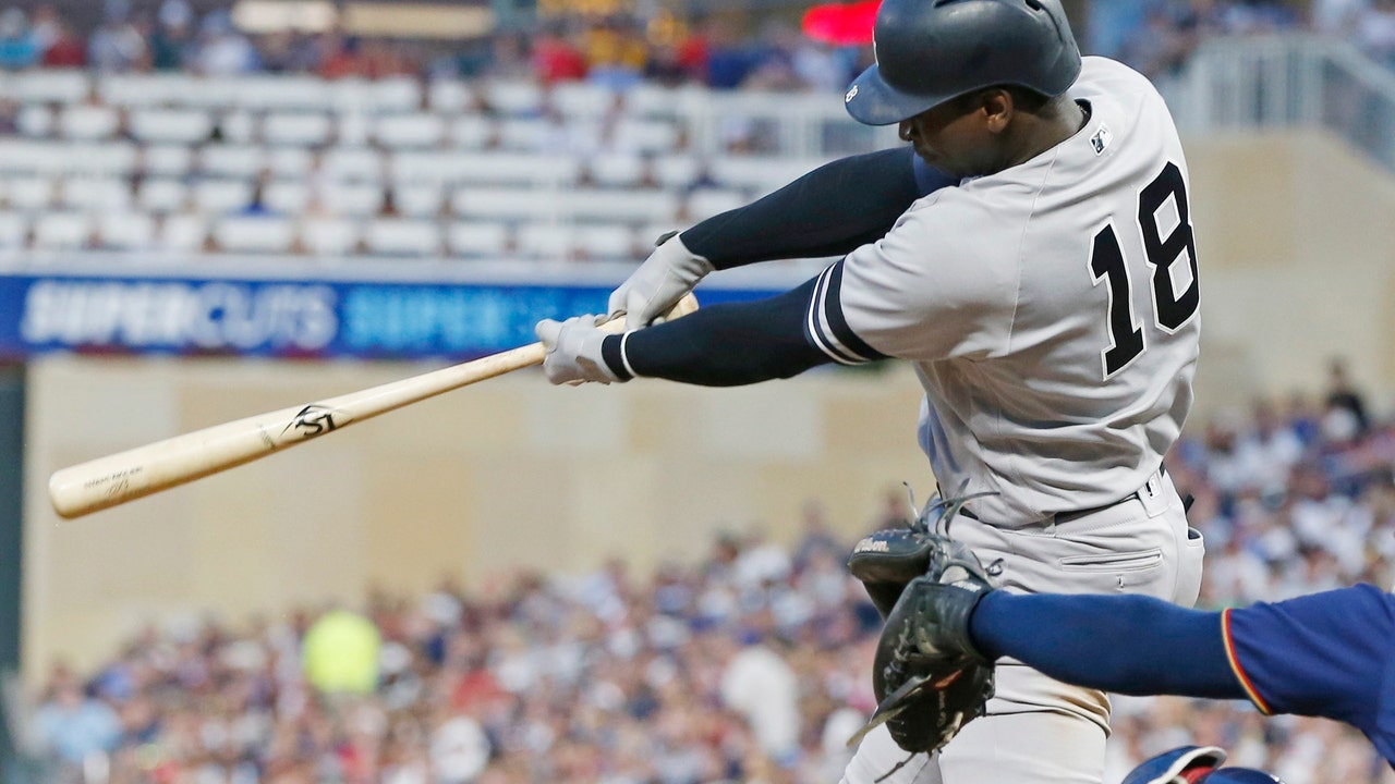 Gregorius leads another Yankee hit parade, 10-7 over Twins