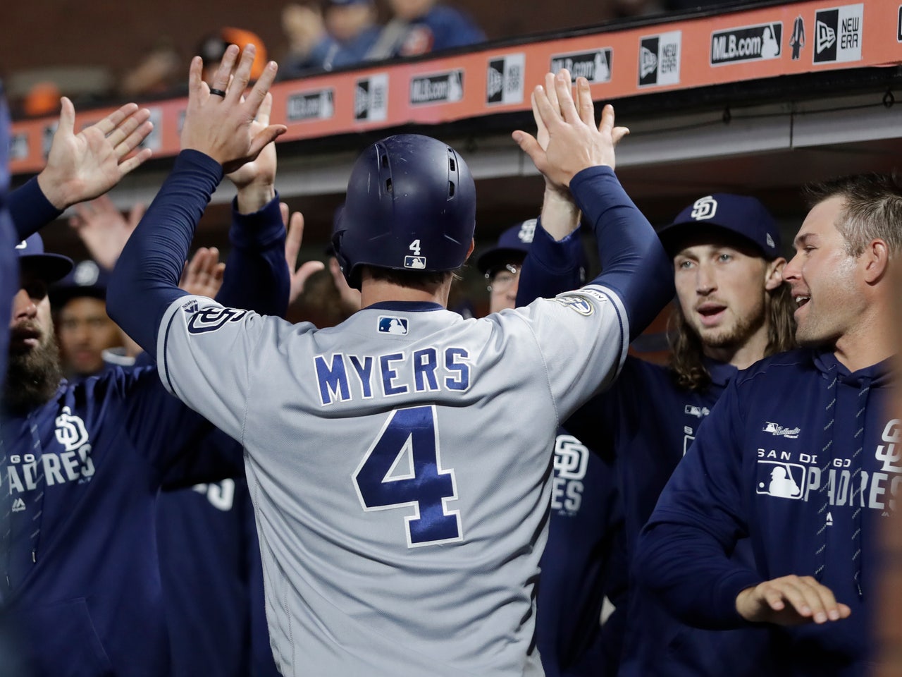 Giants' Samardzija fans 5 in 3 innings, Dodgers win 5-2