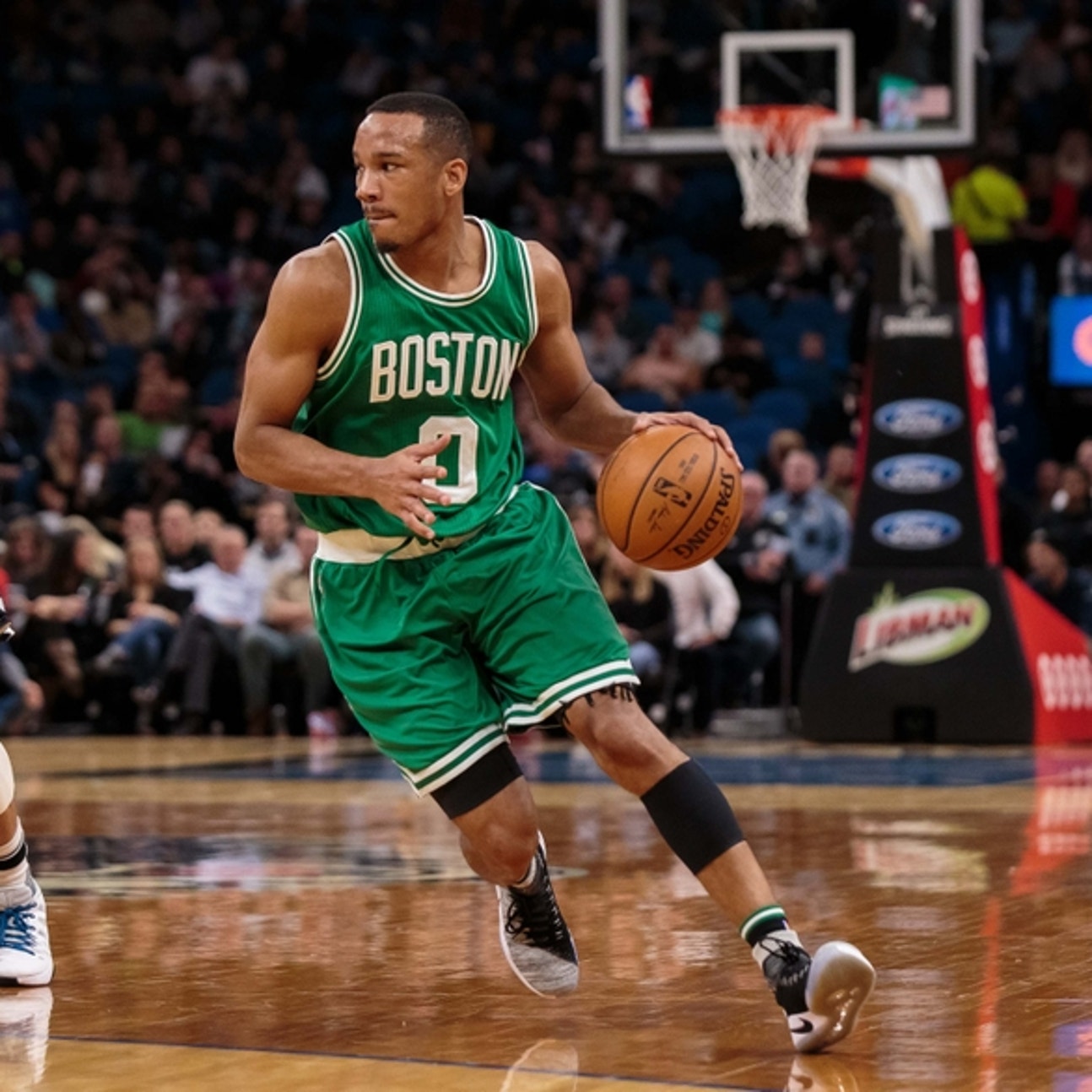 9703920-avery-bradley-nba-
