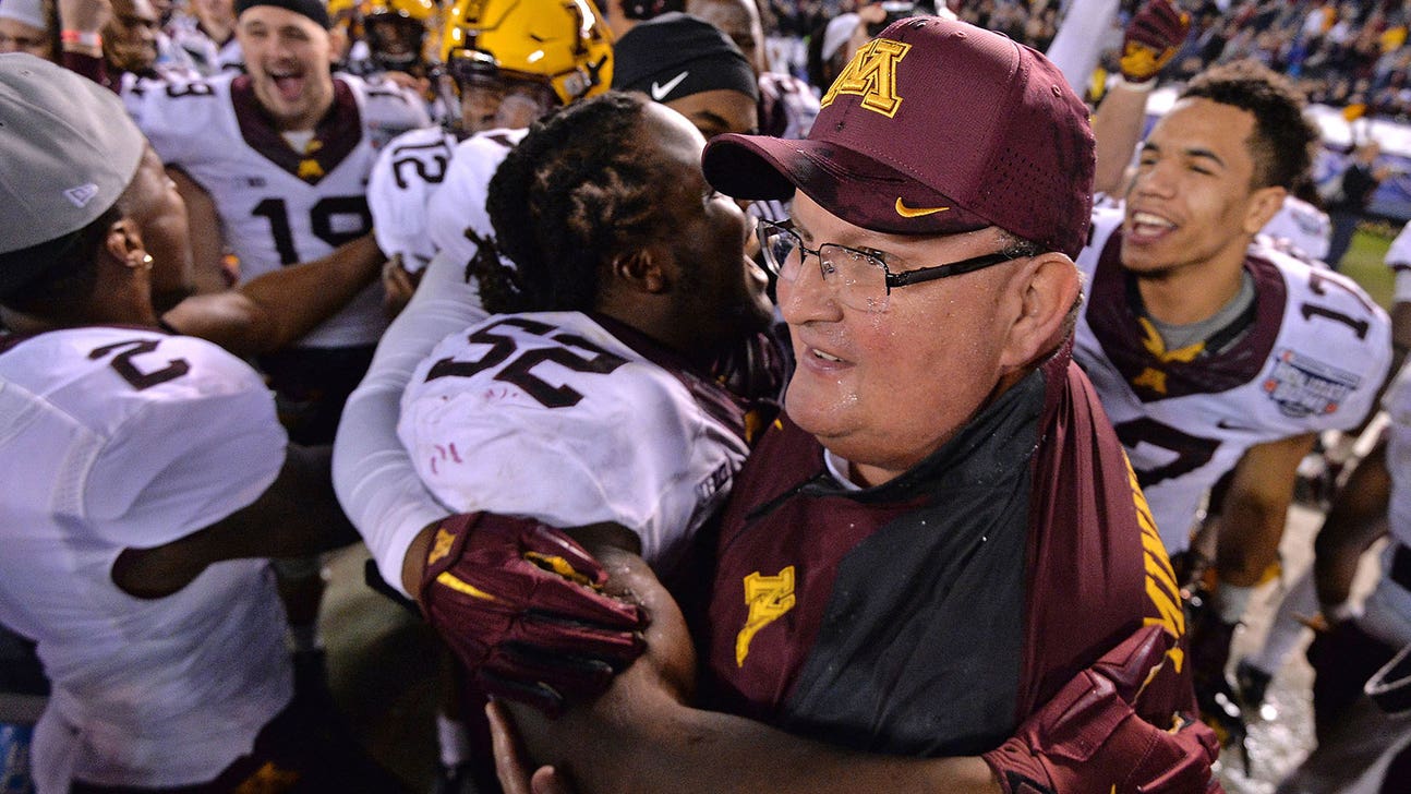 Gophers players lash out at Minnesota, support Tracy Claeys after firing