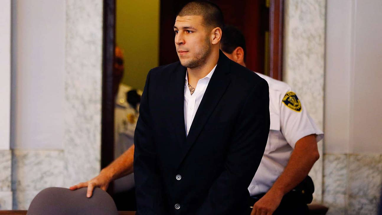 Meet Mr. July 2014 in Florida Gators calendar: Aaron Hernandez