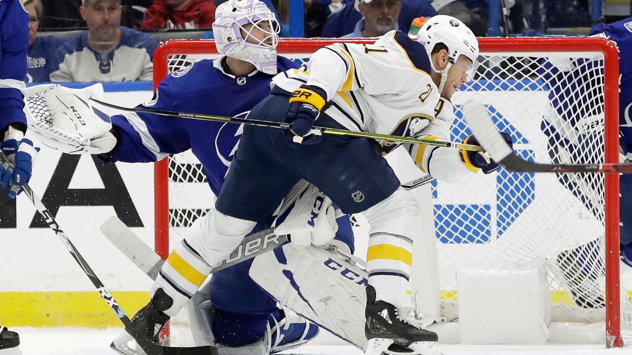 Lightning beat Sabres 5-4 to end 10-game winning streak