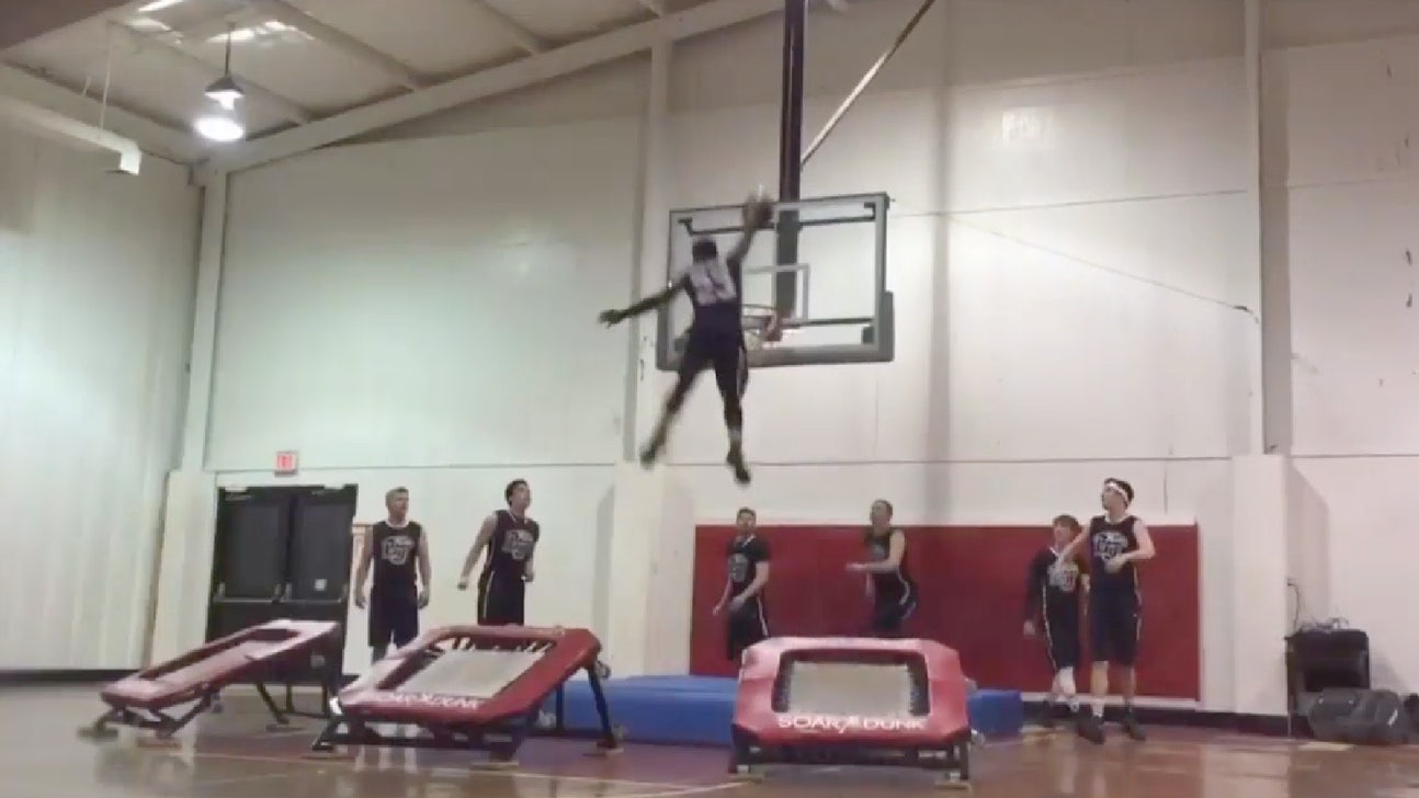 This trampoline dunk routine is absolutely smashing
