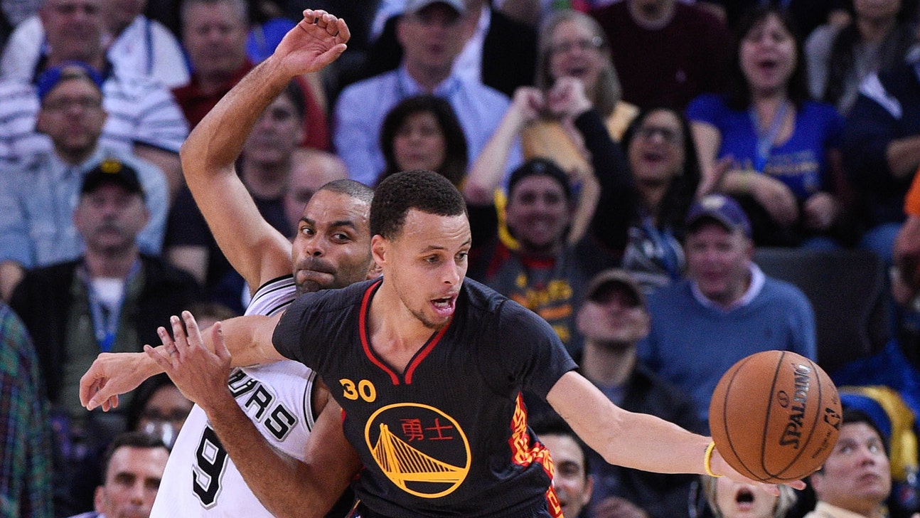 Curry, Thompson lead well-rested Warriors past Spurs