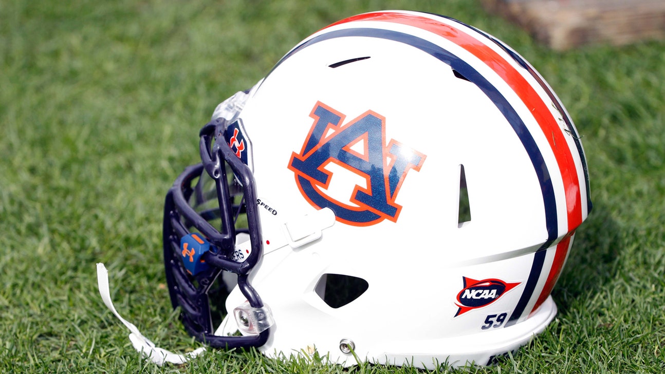 Auburn recruit battling leukemia delivers special prom invite