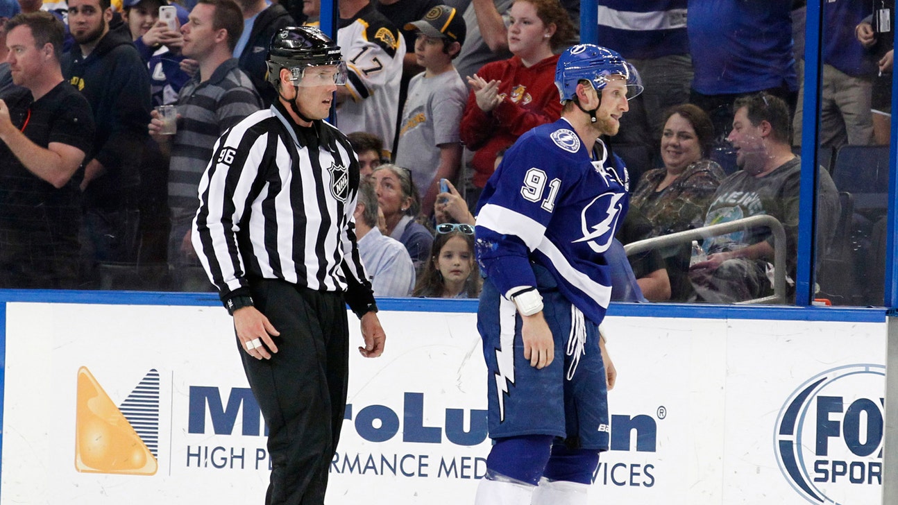 Drop the gloves: Steven Stamkos gets in rare fight against Bruins (VIDEO)