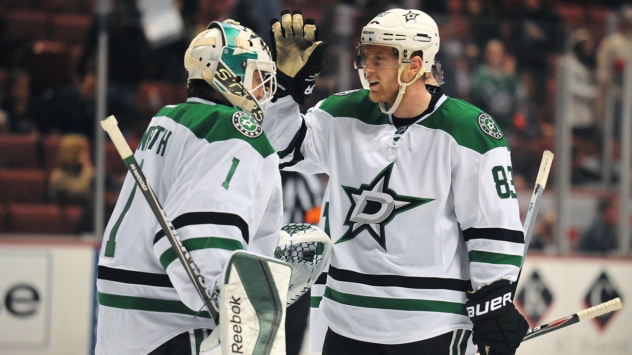 Eaves, Benn score big as Stars rout Ducks