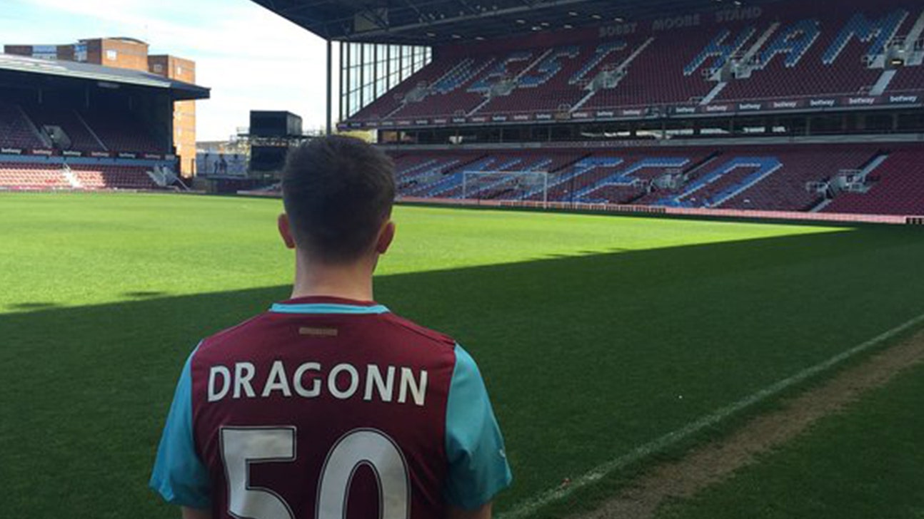 West Ham sign eSports star, give him official squad number