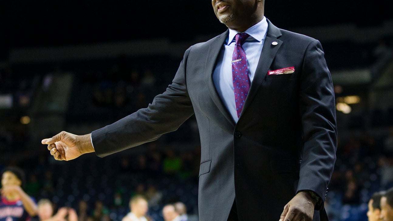 Mooney's 18 points help Notre Dame power past Howard, 79-50