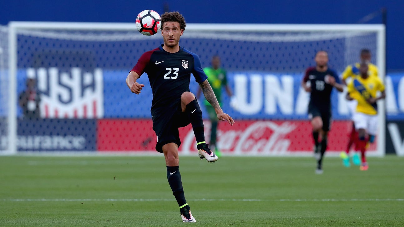 Jurgen Klinsmann has a Fabian Johnson problem