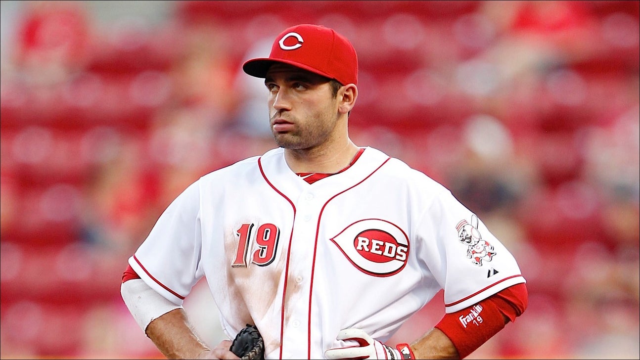 Votto rewards fan for trying to help Reds