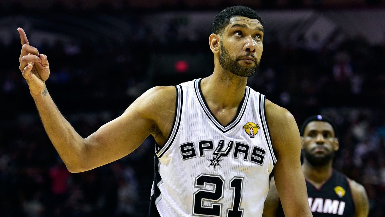 Spurs' Tim Duncan shows off his custom 'Punisher' car