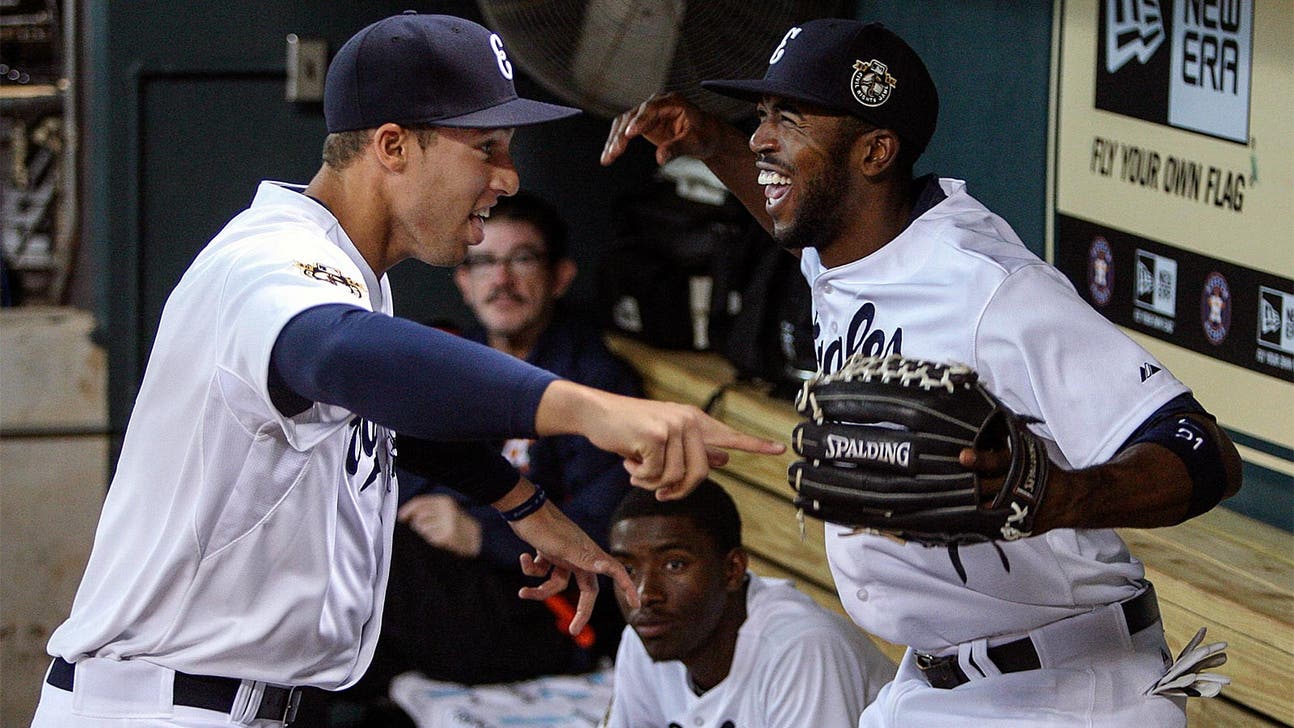The very best of MLB players dancing in the dugout