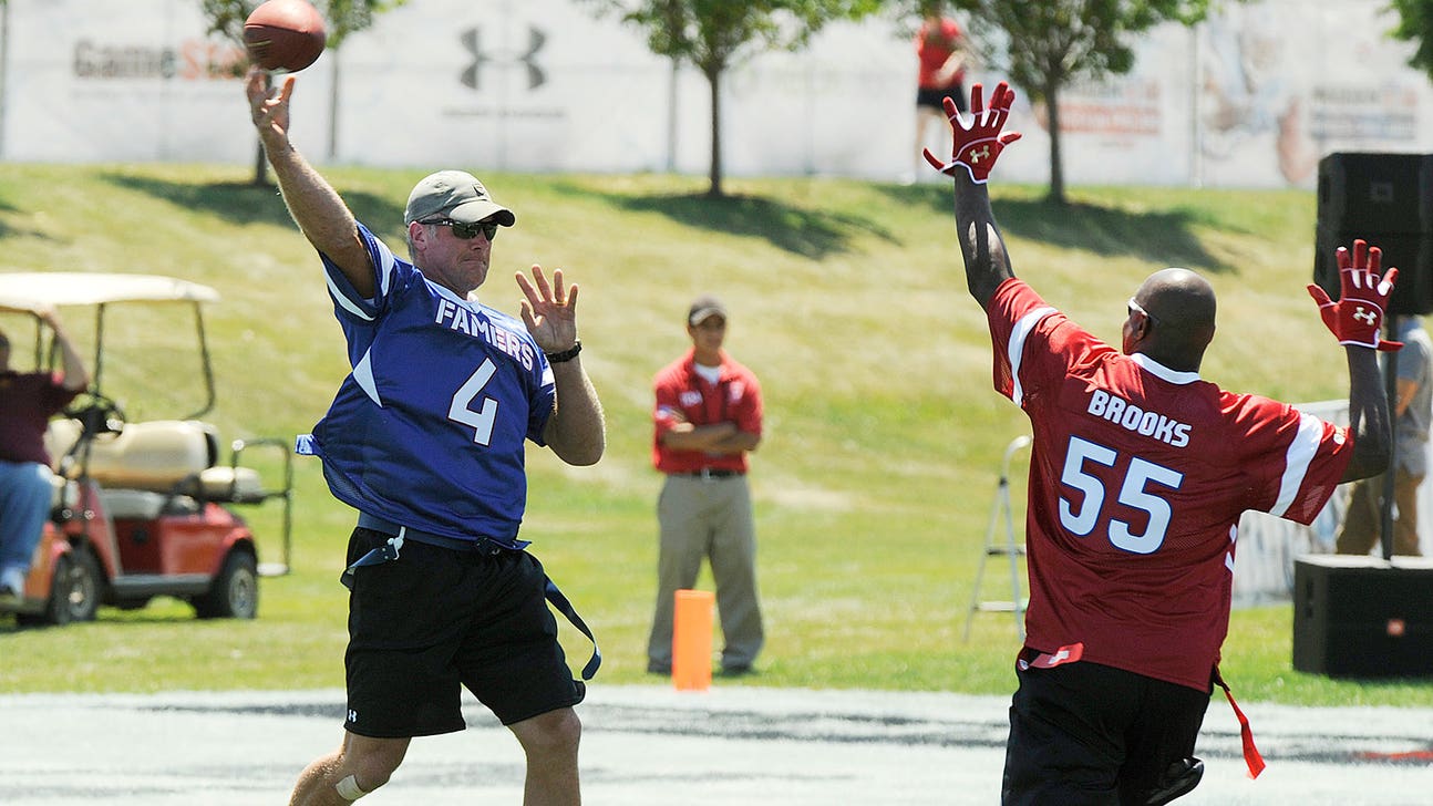 Brett Favre thinks he can still play -- but does anyone still care?