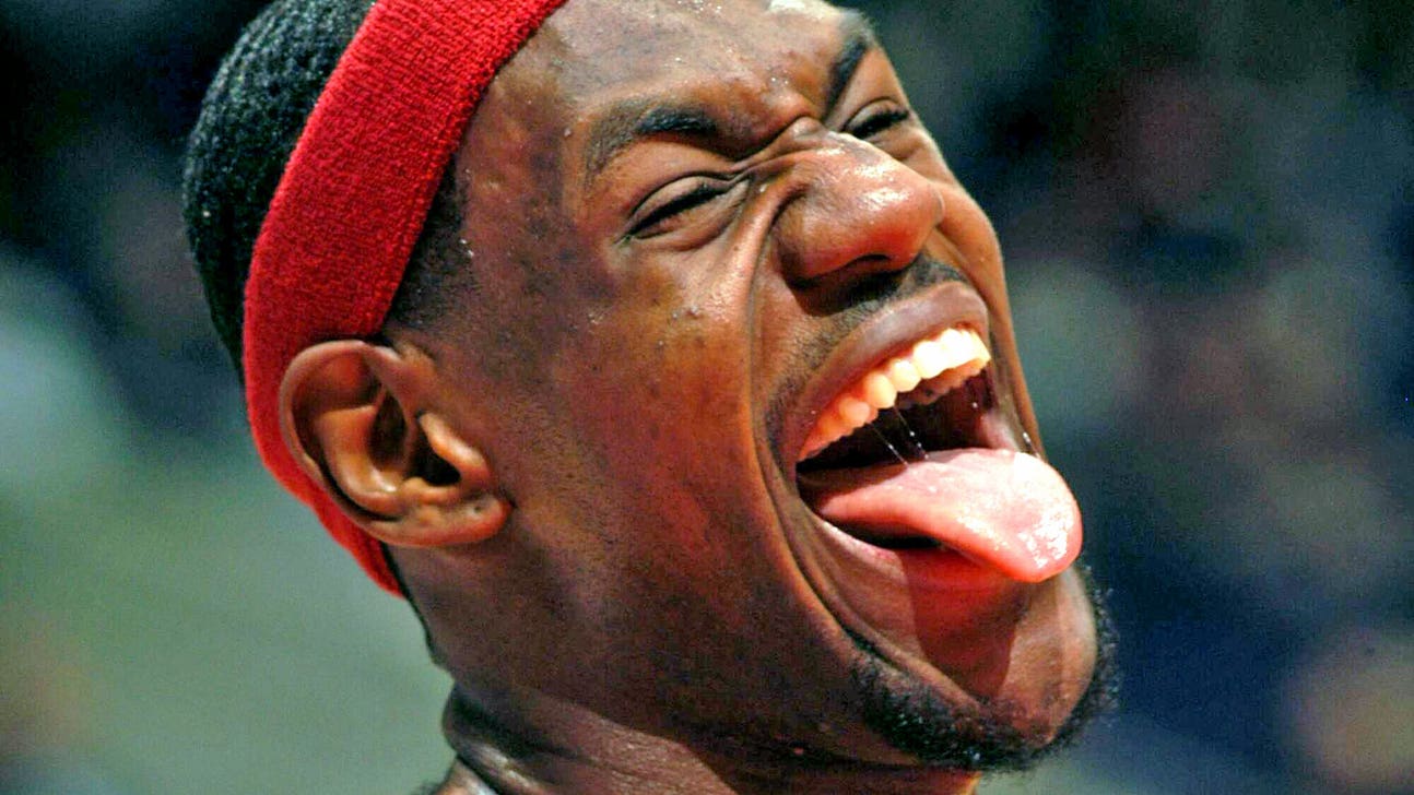 LeBron James says he's returning to Cavaliers