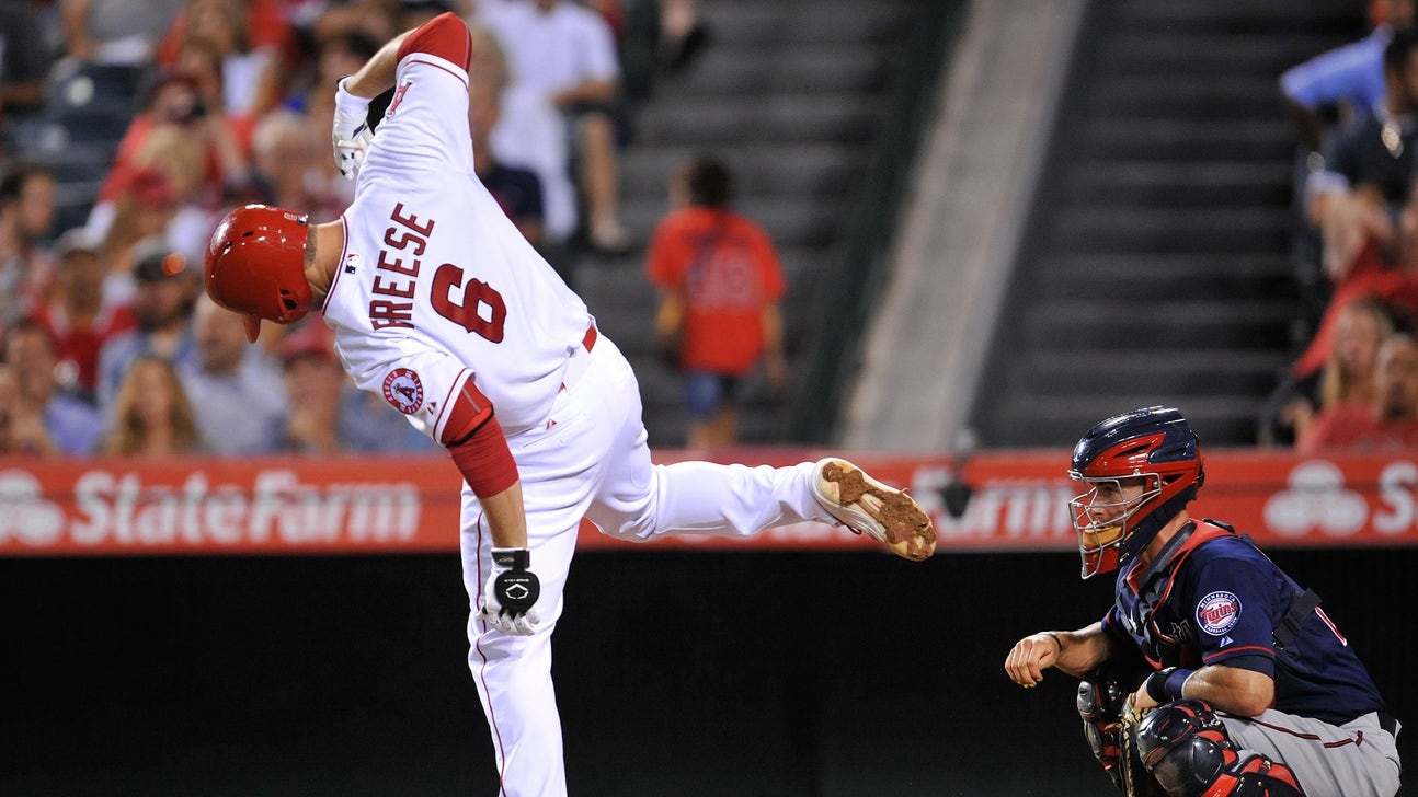 Angels 3B David Freese breaks finger, will miss at least 2 weeks