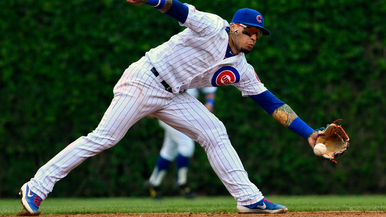 Cubs shortstop Javier Baez scratched with bruised right heel