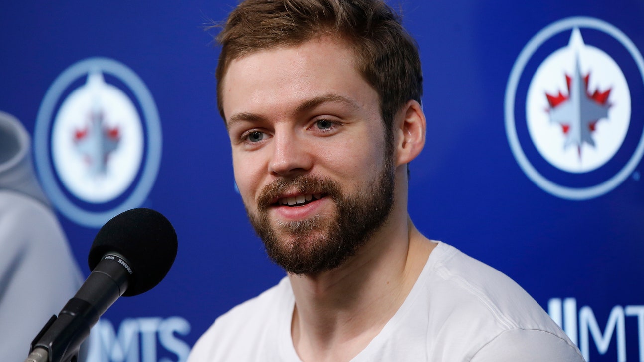 Morrissey signs 8-year, $50 million extension with Winnipeg