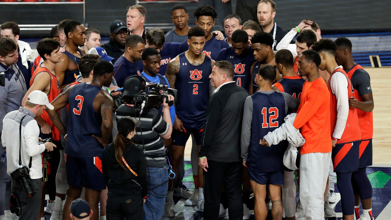 Auburn's Bruce Pearl has sheen of sweat, slime and success