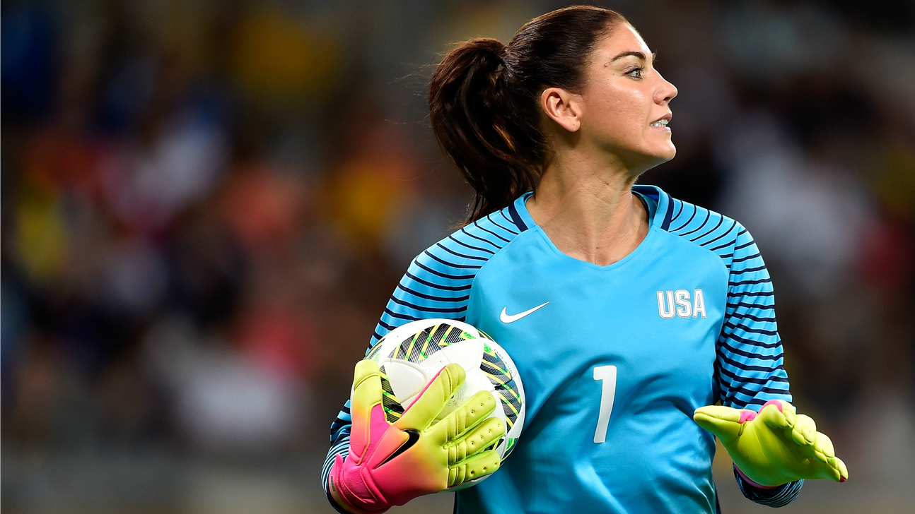 Brazilians boo Hope Solo mercilessly over Zika comments in USWNT's Olympics opener