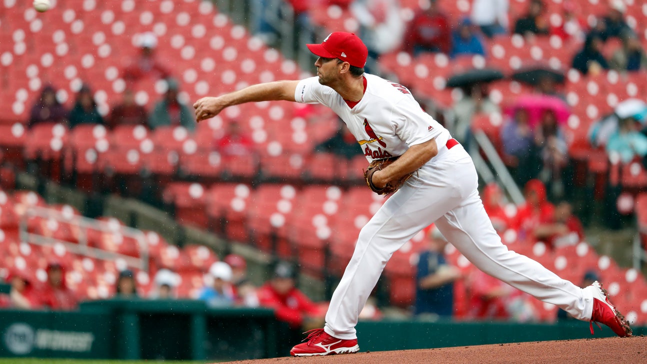 Wainwright gets 150th win as Cards sweep Brewers