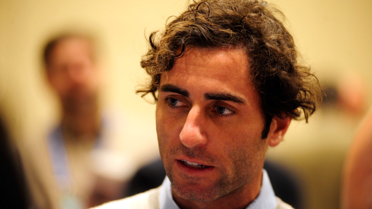 Rivals question hiring, but Padres back new general manager