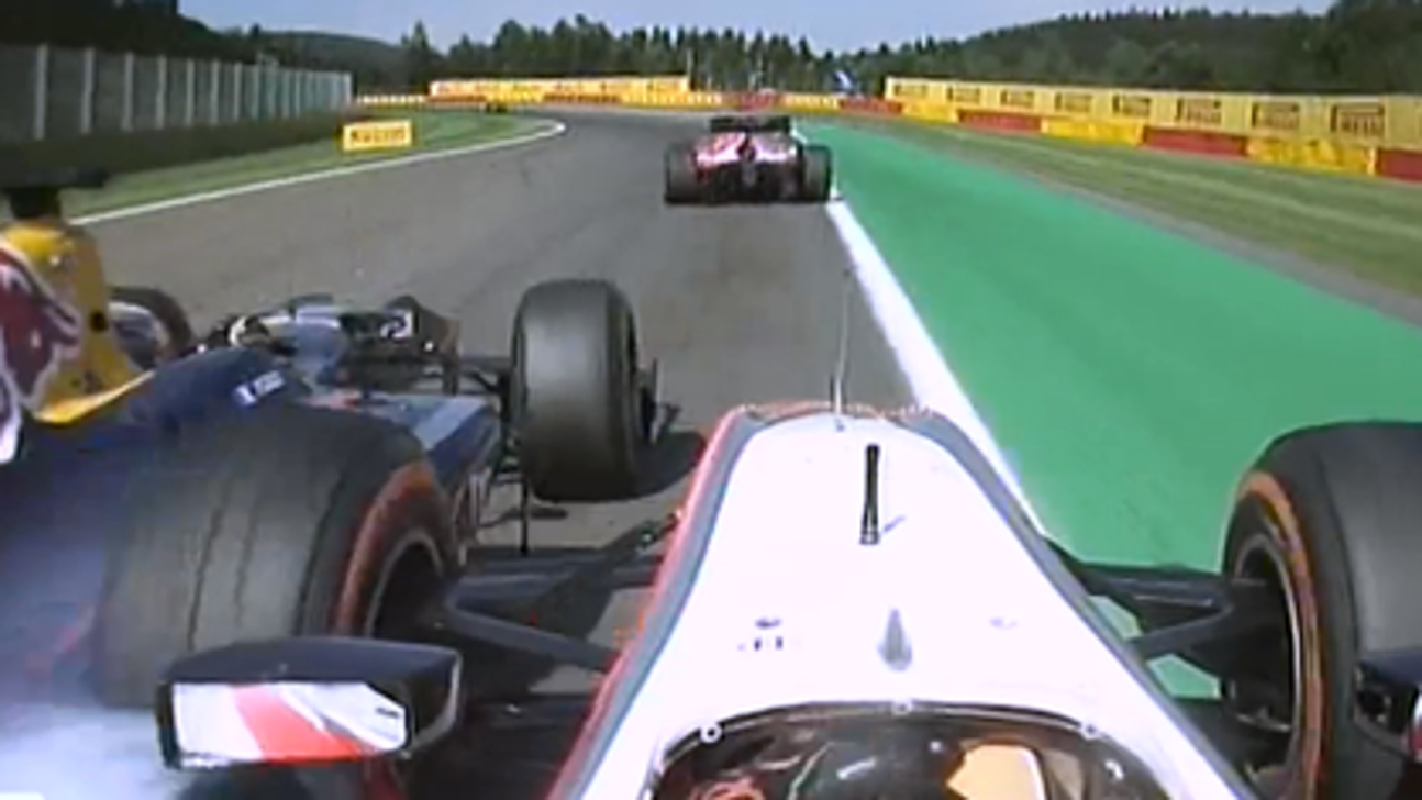 GP2: Saturday race red flagged after high-speed crash at Blanchimont