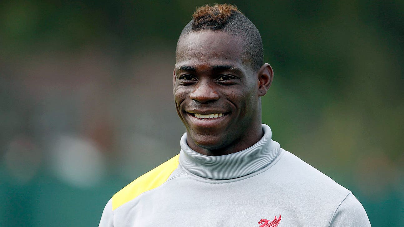 Mario Balotelli trolls Man United during Leicester City loss