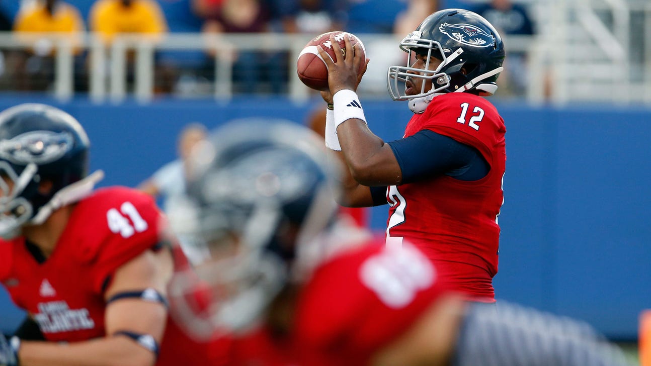 Defense steps up late to lead FAU past Charlotte