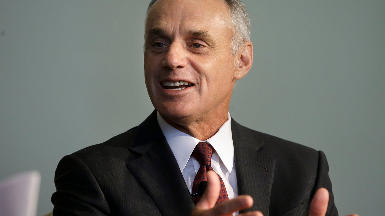 Manfred says Harper can’t recruit Trout (for now)