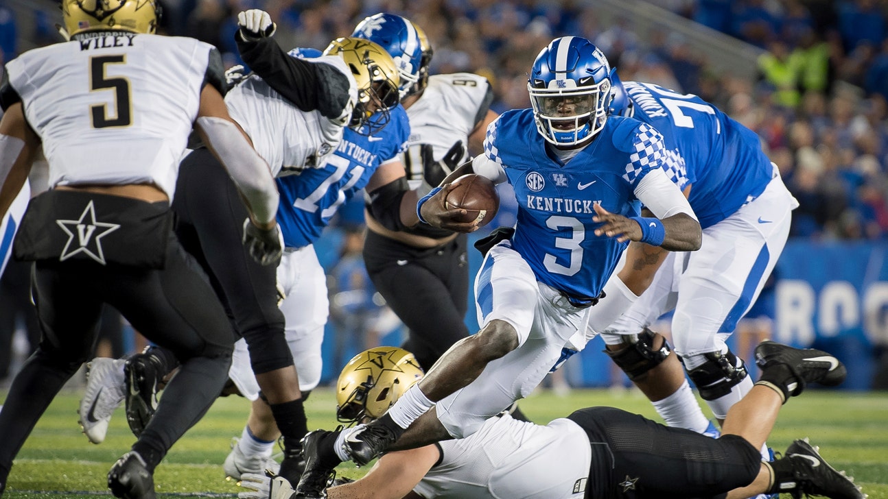 Snell’s late TD helps No. 14 Kentucky escape Vanderbilt 14-7