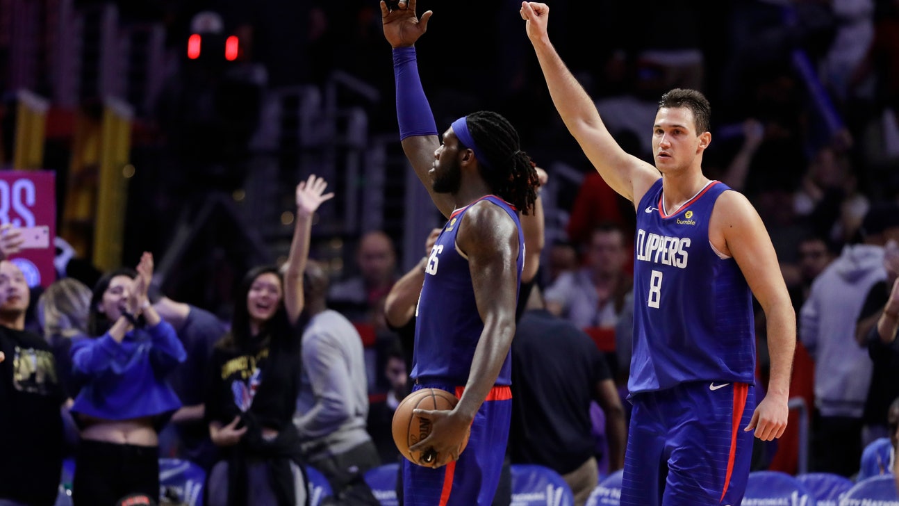 Clippers beat Grizzlies in matchup of early season surprises