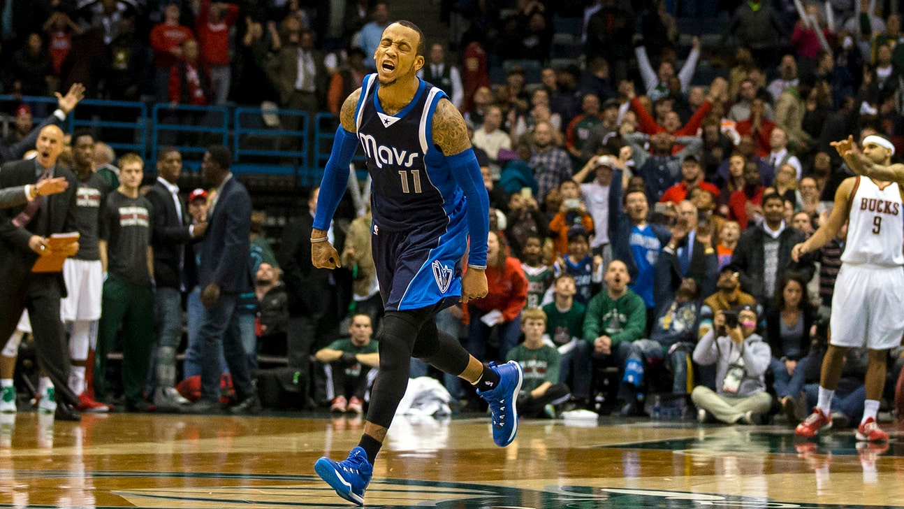 Ellis hits shot at buzzer, Mavericks beat Bucks