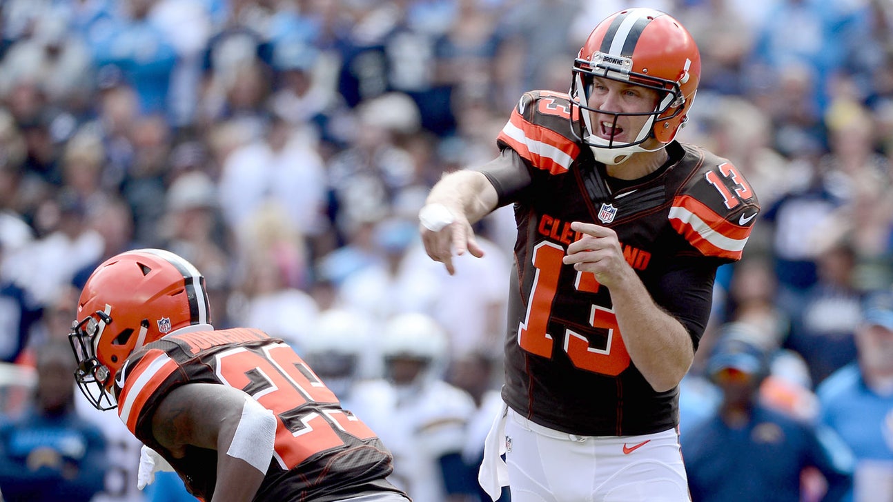 Despite loss, Browns' McCown might have quieted QB quarrel